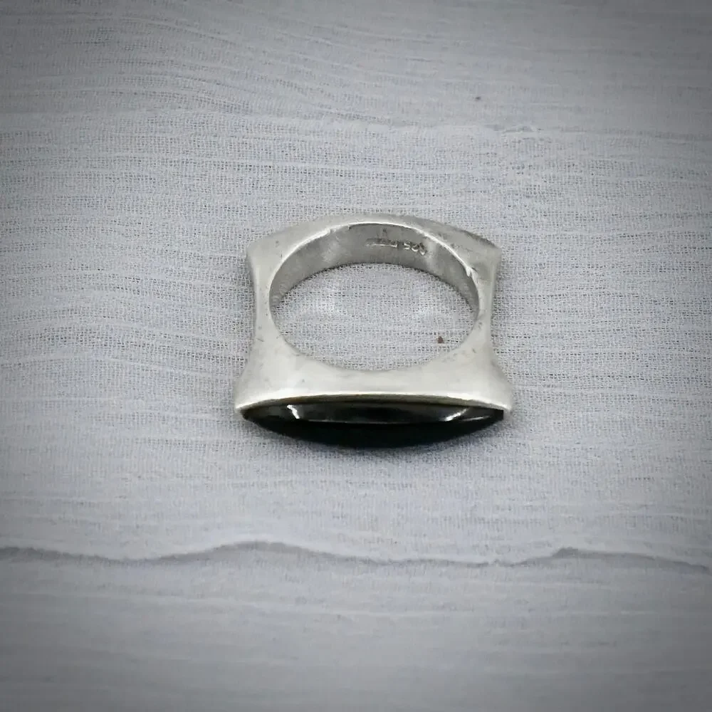 DJM 925 Sterling Silver Ring Size 8.5 Black Onyx Modernist Oval 10.3g